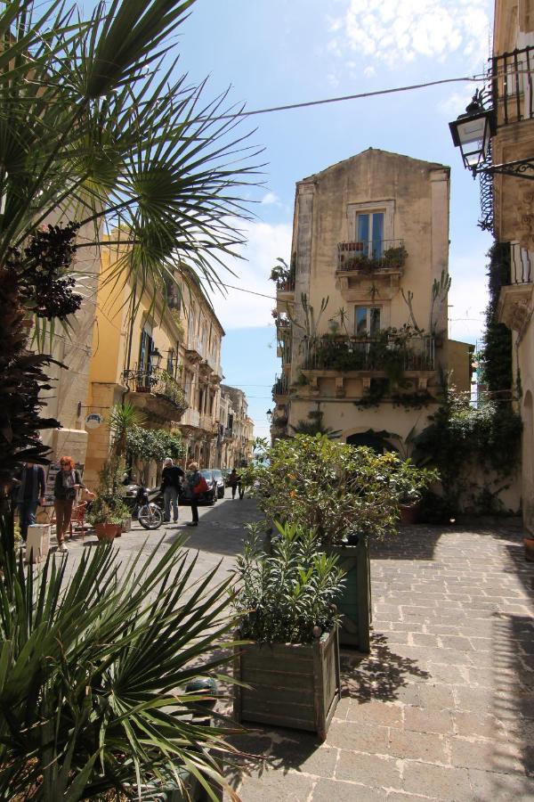 Appartamento Casa Al Teatro Syracuse Esterno foto